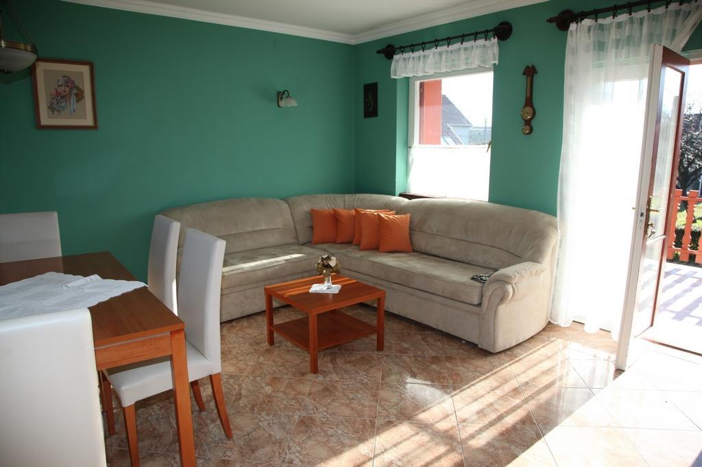 Edina Apartman Zalakaros Habitación foto
