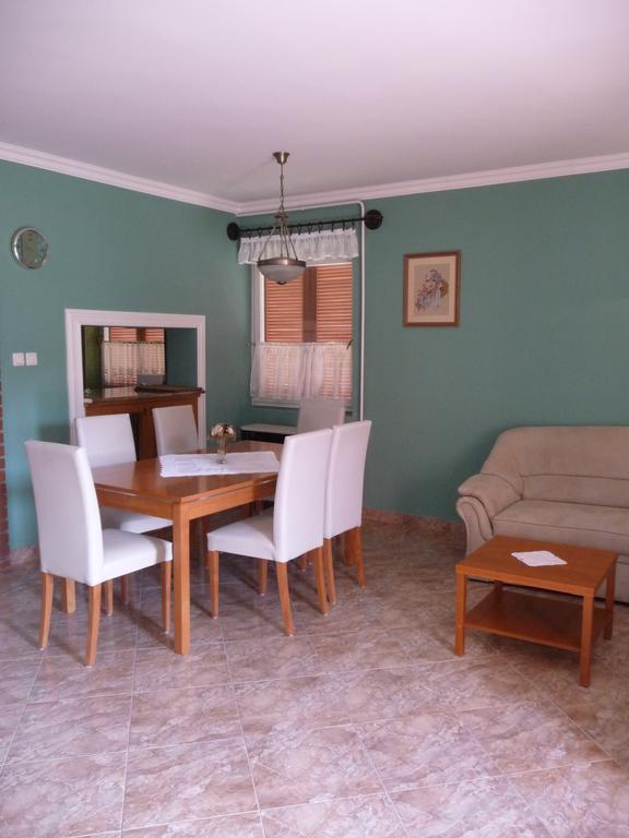 Edina Apartman Zalakaros Habitación foto