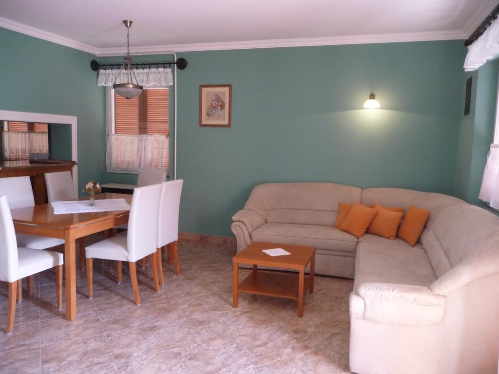 Edina Apartman Zalakaros Habitación foto